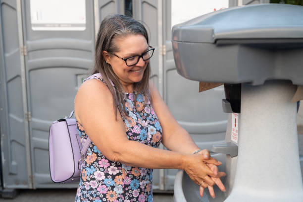 Best High-end porta potty rental  in Hartford, IL